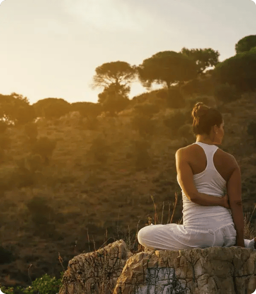 mujer-mirando-al-horizonte